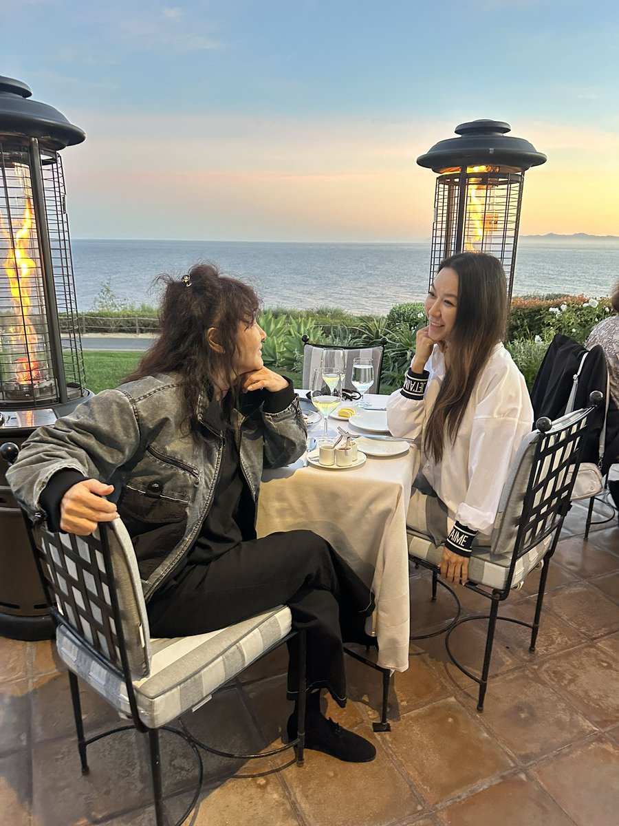 Esther & Michael tweet media