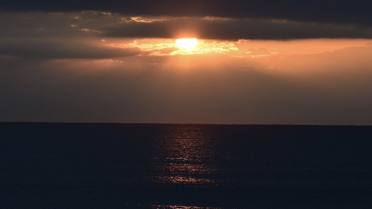 2月22日 7:02 #風景 #太平洋 #日の出 #Nikon #NikonD530