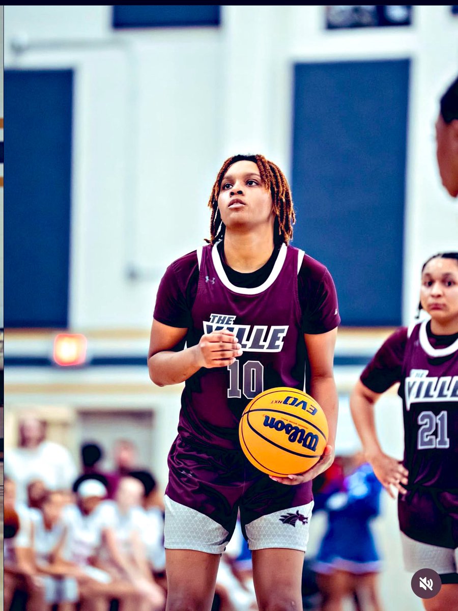 Danae Kennedy c/o 2🏀27 tweet media