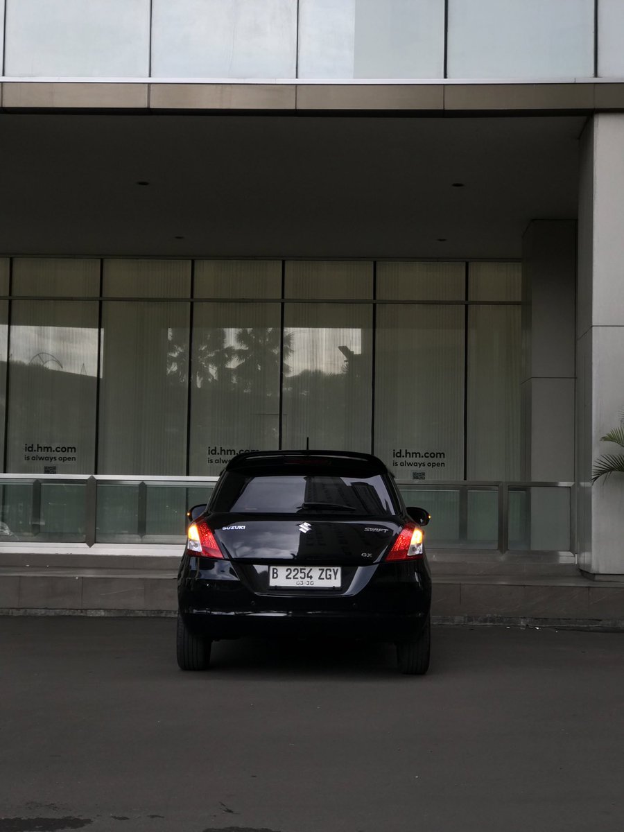 SUZUKI SWIFT GX AT 2014

BEBAS LAKA BANJIR
NIK 2014
ODO 122RB KM
Service Record Resmi s/d 75RB KM
Keyless, STNK, BPKB,Faktur Lengkap
Mesin Halus Sehat Kering
Pajak On KTP Nempel
Plat Kaleng On 2030

📍CIBUBUR
KOMPLEK KRANGGAN PERMAI
WA 0818-0739-9990