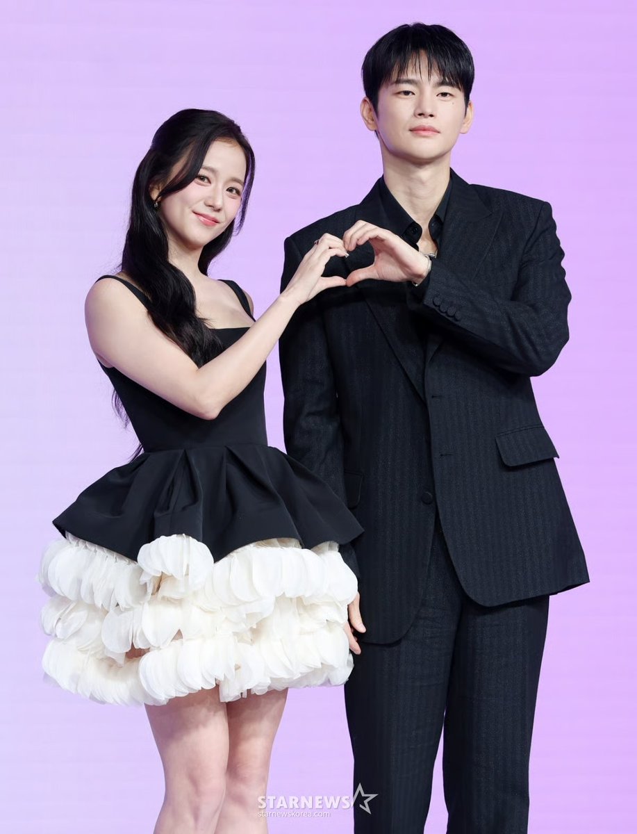 JISOO and Seo Inguk attend the press conference for 'Boyfriend on Demand'.