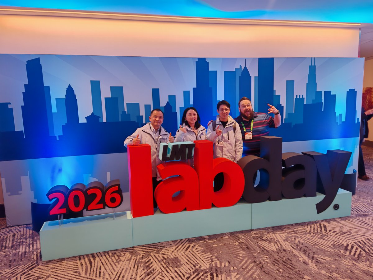 vsmile_zirconia's tweet photo. Throwback to LAB DAY Chicago 2026🙌🙌🙌

#vsmile #LabDay #LMTLabDay #Chicago https://t.co/JZ2Tuioizm