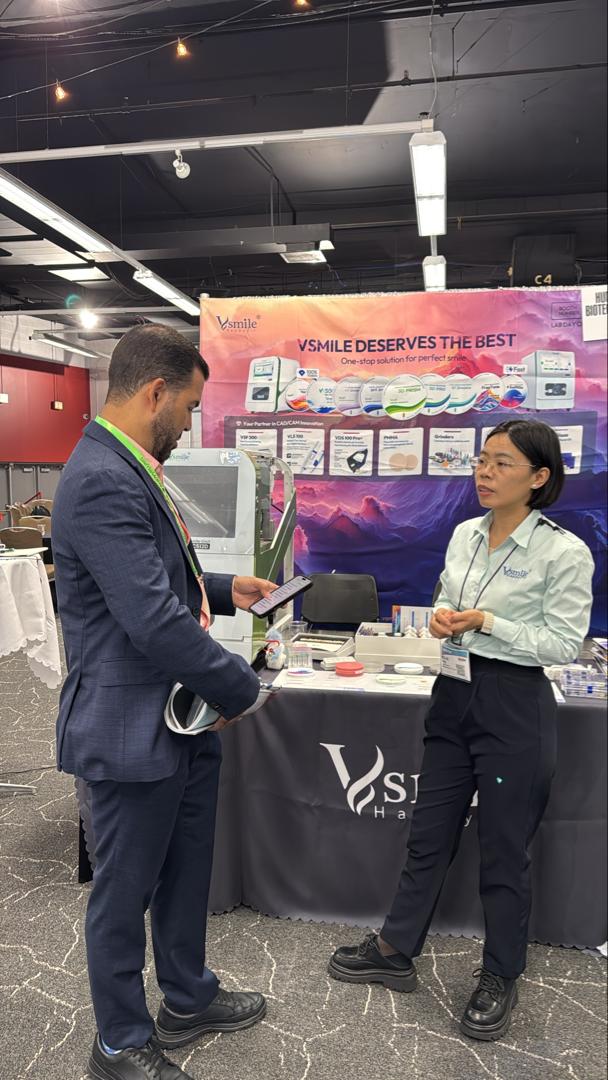 vsmile_zirconia's tweet photo. More from LAB DAY Chicago 2026🙌
#vsmile #LabDay #LMTLabDay #Chicago https://t.co/NIafmbCXQG
