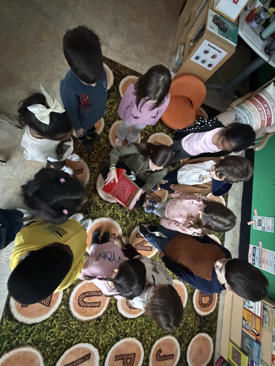 Ms. Dipaoli 🍎🖍❤️ tweet media