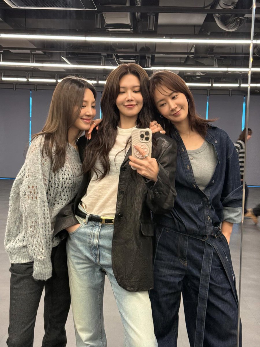 SNSD_0805's tweet photo. [INSTAGRAM] sooyoungchoi:

무리수라고한사람나와

https://t.co/4nfS60gOpQ https://t.co/qqsvkbxg7B