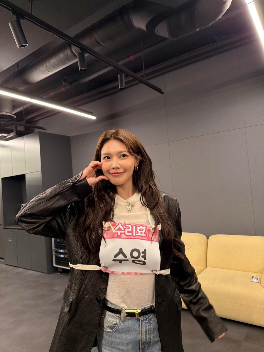 SNSD_0805's tweet photo. [INSTAGRAM] sooyoungchoi:

무리수라고한사람나와

https://t.co/4nfS60gOpQ https://t.co/qqsvkbxg7B