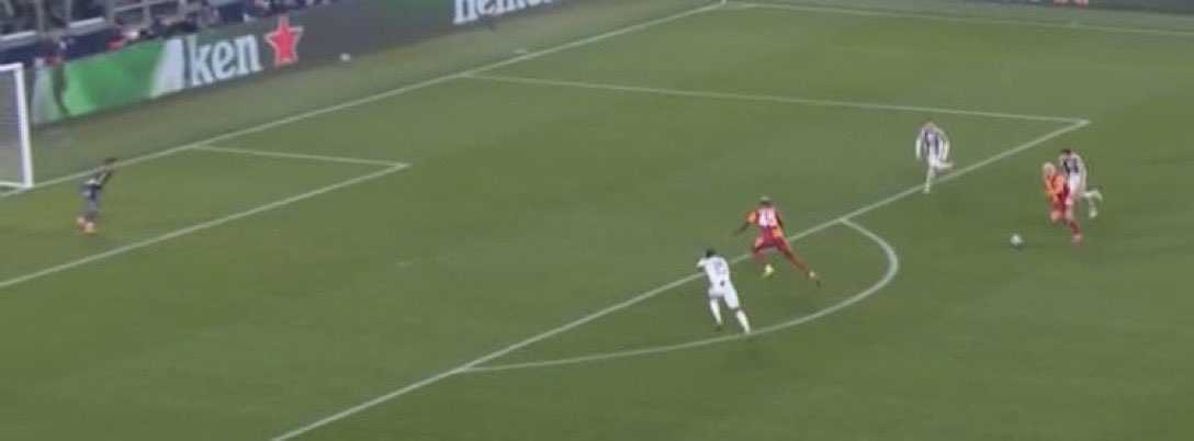 Djorkaeff tweet media