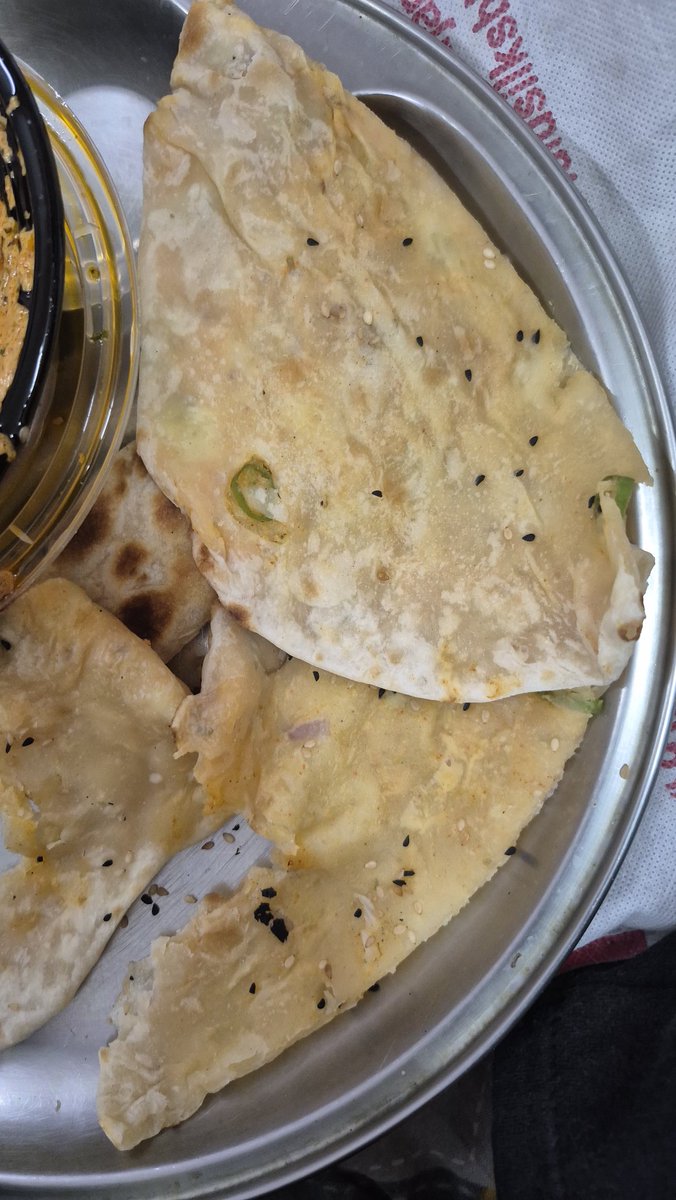 ImAman_30's tweet photo. @zomato @zomatocare is this how you treat your regular customers? Uncooked and stale kulcha...help section told to mail, mail person asked, and eventually said no refund and no help .... absolutely baffling response!
Kindly issue the refund, not a call either! Pics on app too! https://t.co/fITFWtZ5gf