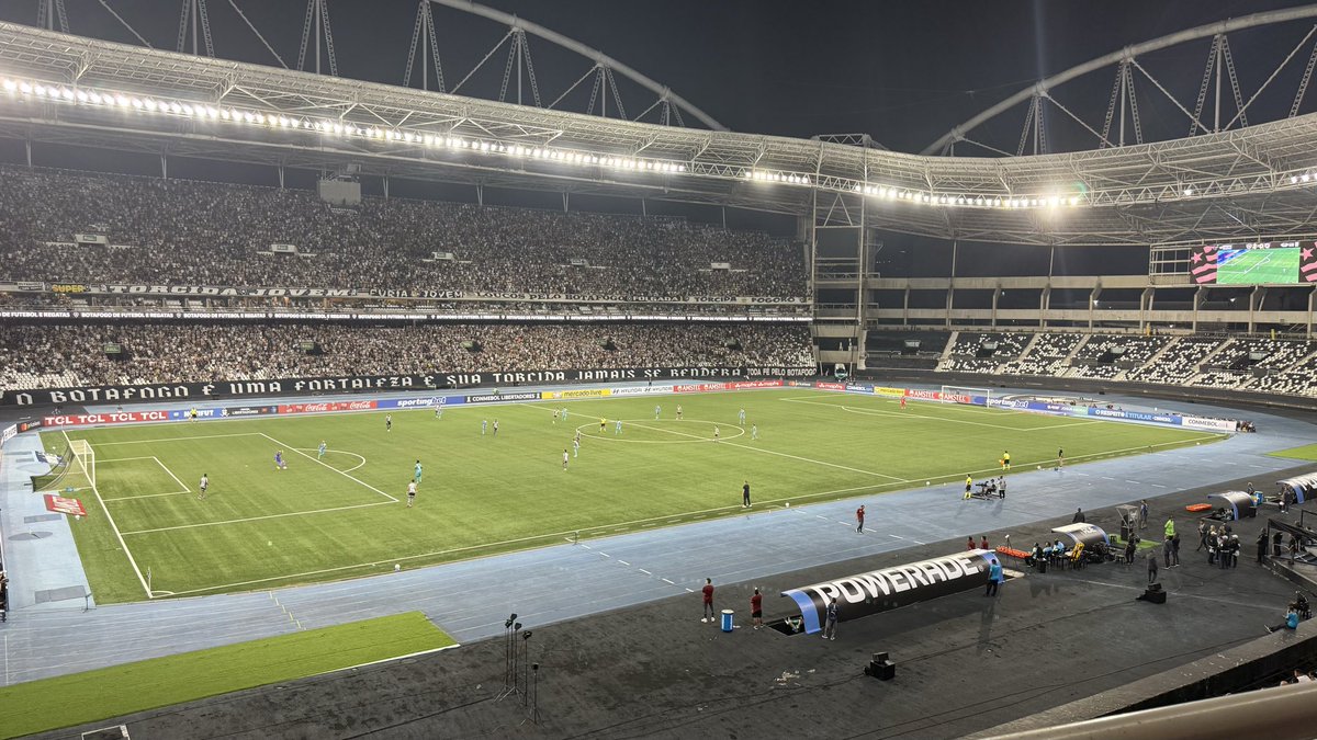 Primeiro tempo criando, desperdiçando chances e construindo o resultado necessário, então dá pra dizer que foi bom.

Já o segundo tempo foi de um time apático, sem inspiração alguma, infelizmente. A classificação veio, e isso é o mais importante, mas precisamos melhorar muito.