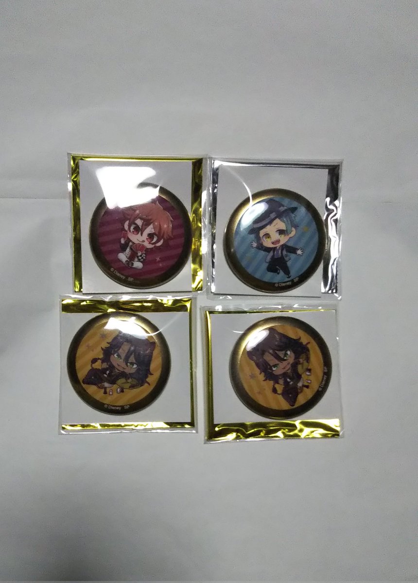 ツイステ 缶バッジ アクキーなど 譲)画像の物(エース・レオナ・ラギー