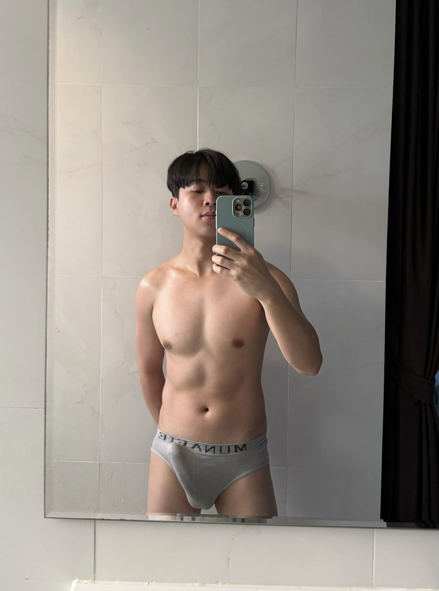 mcoy0223's tweet photo. Mirror shot 💦 https://t.co/vVWnHXcq8c