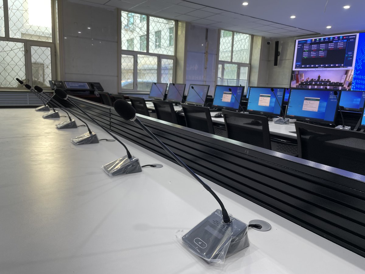 HUAINzhuhai's tweet photo. HY-6305C/D digital desktop conference unit delivers 48kHz clear audio, AGC+AEC processing &amp; 8 meeting modes. Anti-whistling design ensures stable boardroom performance.
📧 official@huain-av.com🌐 https://t.co/ZzcrQwhK26
#huain #digitalconference #conferencemicrophone #proaudio https://t.co/hePijbXKl5