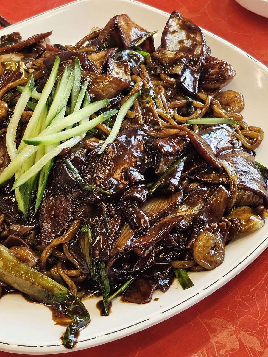 롭 tweet media