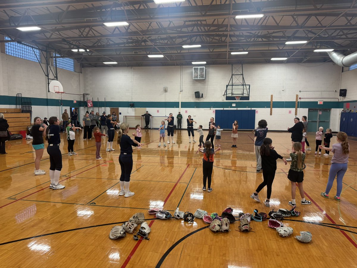 SLHS Softball tweet media