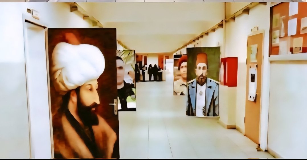 Biz tarihimize dönüyoruz onlar deliye😎