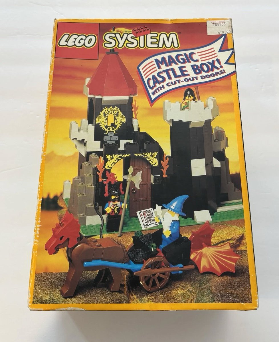 rareactionfigs's tweet image. Upcoming:
Lego #1906
Majisto's Tower
Castle
Dragon Knights
1994
*factory sealed*
🧱

#lego #legocollector #legocollection #collectibles #vintagetoys