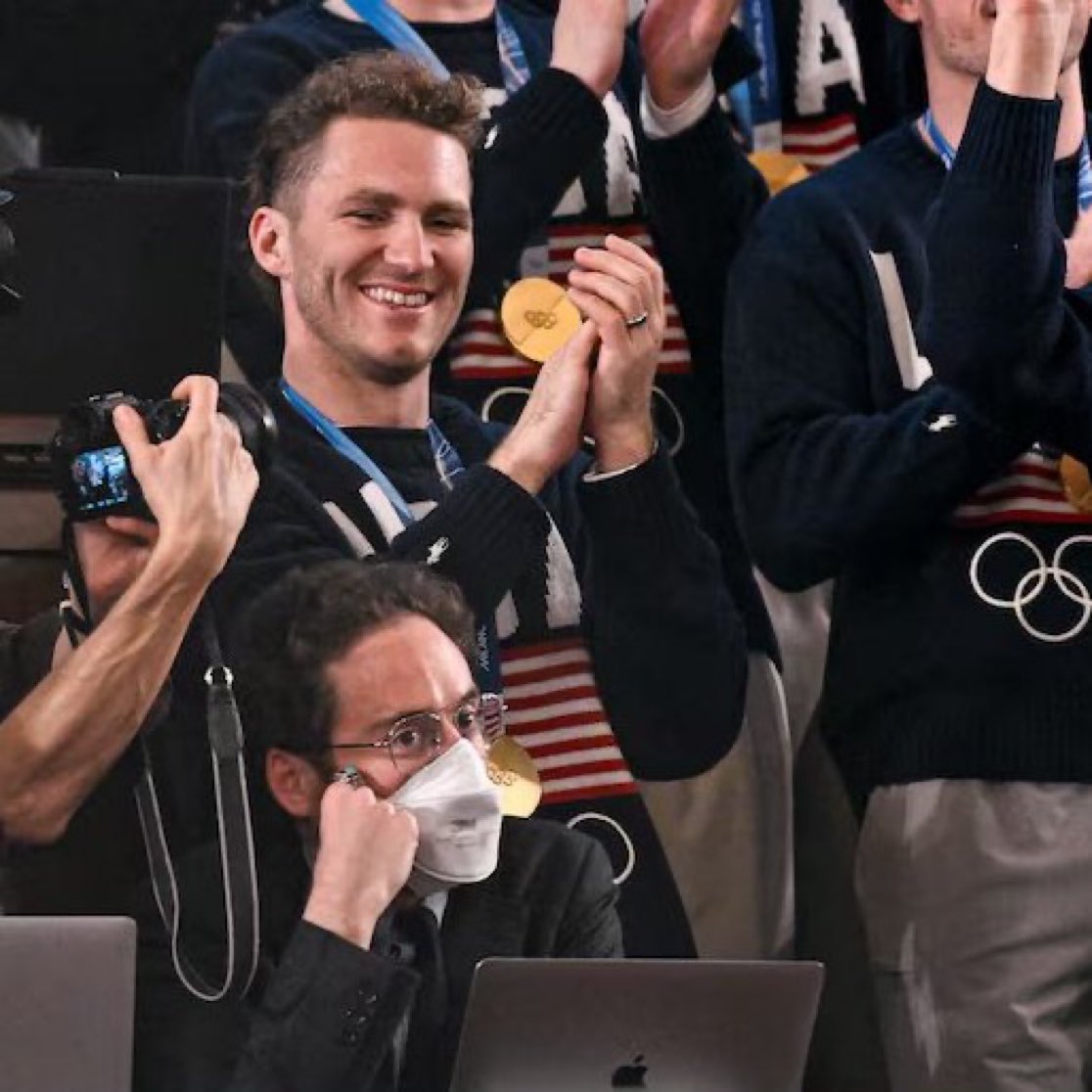 GerryCallahan's tweet photo. The second best photo of the Olympic champs. 🇺🇸 https://t.co/rX41z3YWLR