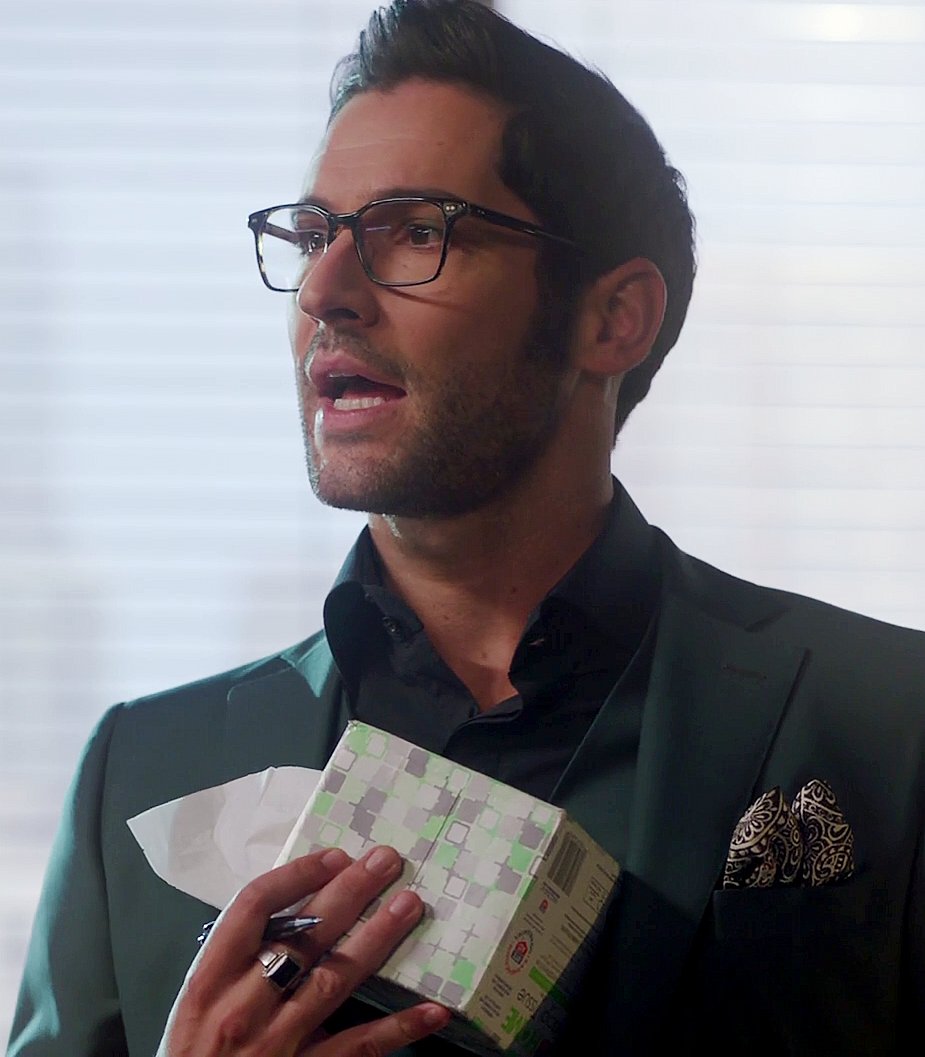 Somehow, the glasses make him even more gorgeous. 🔥🔥 Love this character forever. ✨ 1629 days have now gone by since we've said "goodbye for now" to our #Lucifer 🥺

It's Day 1629 of missing #LuciferMorningstar #LuciFam 💔😈 #TomEllis