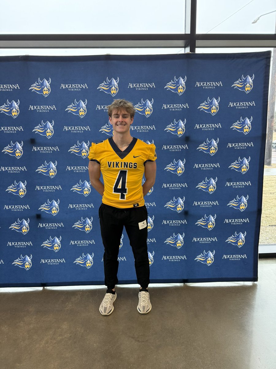 Logan Mohn tweet media