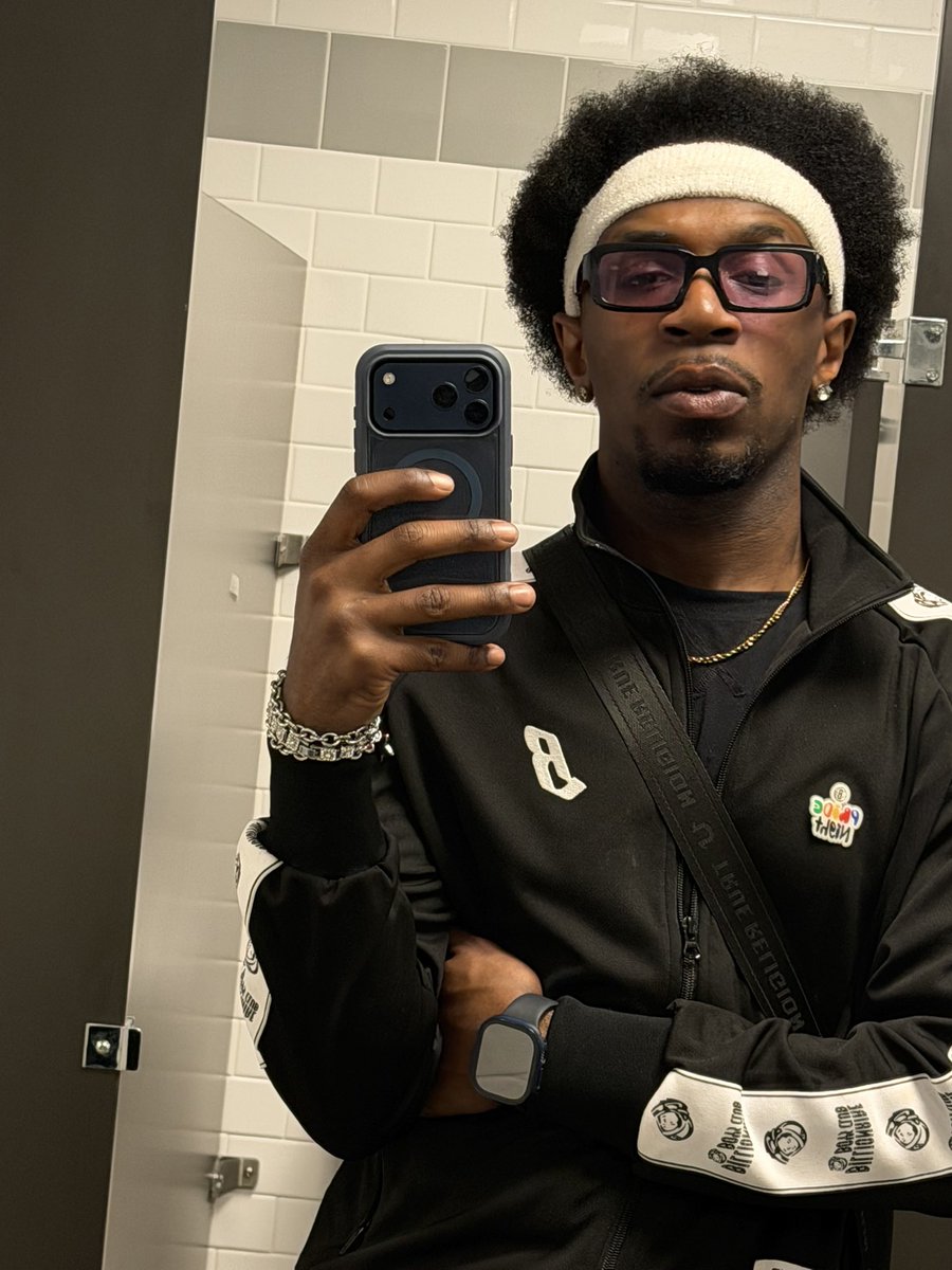 TysaunW's tweet photo. 🏃🏾‍♂️🏃🏾‍♂️ https://t.co/ymN8gUk7bO