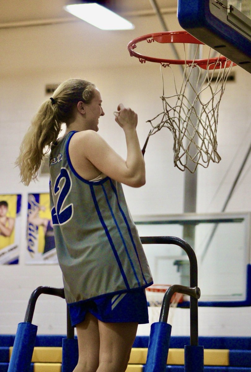 HaganAnderson6's tweet photo. 🏴‍☠️🏴‍☠️🏴‍☠️
29-5 Season Record
7A Area 2 Champions
Elite 8 Appearance (first time in school history)

"If you want to make history, you have to do historic things." ~ Kobe Bryant https://t.co/Fo9PzOF5qo