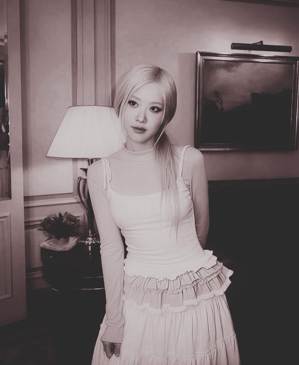 𝐭𝐡𝐞 𝐰𝐢𝐭𝐜𝐡. tweet media