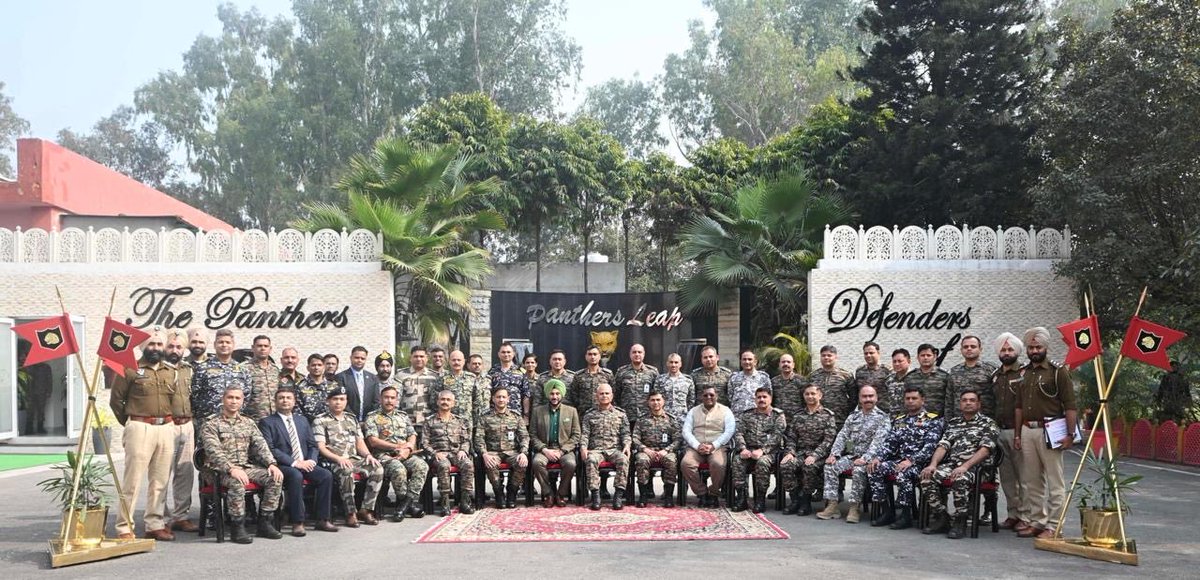 VajraCorps_IA's tweet image. #MilitaryCivilFusion #MCF in action
#PantherDivision conducted Sanyukt Prashikshan (16–25 Feb 2026), uniting the Cutting Edge Leadership from the Defence Forces &amp;amp; Civil Services to deepen Inter Agency Synergy &amp;amp; Coordination to Sharpen the Collective Response to emerging National