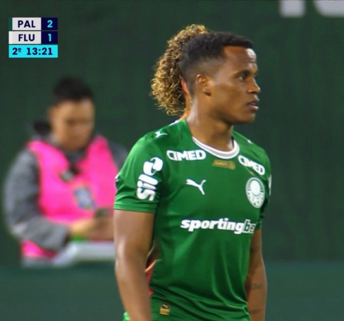 Jhon Arias jogou, ajudou o Palmeiras a vencer o Fluminense e ainda estreiou novo penteado 🤣