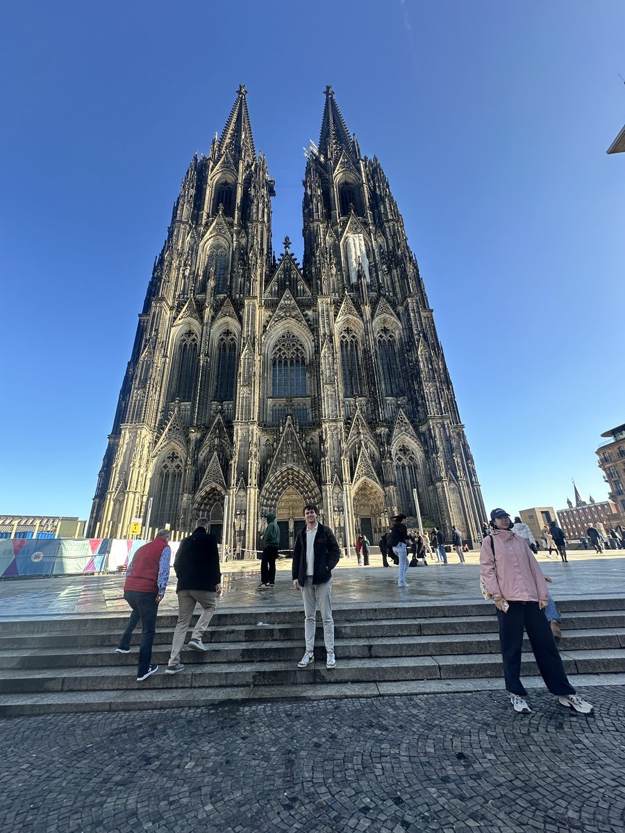 Gates Grainger tweet media