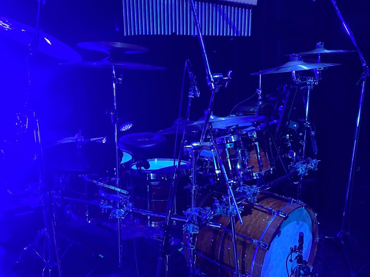 1124Drums's tweet photo. 中山優馬LIVE TOUR 2026 SPARK!!!!!

名古屋COMTEC PORTBASE
大阪 Zepp Namba
東京 Zepp Haneda

ドラムで参加させていただきました🥁

優馬さん、ダンサーさんのパフォーマンスは圧巻！
素敵なメンバーに囲まれて、最高にSPARKでした！！！✨

#中山優馬
#屋良朝幸 https://t.co/N5ClbTXfPJ