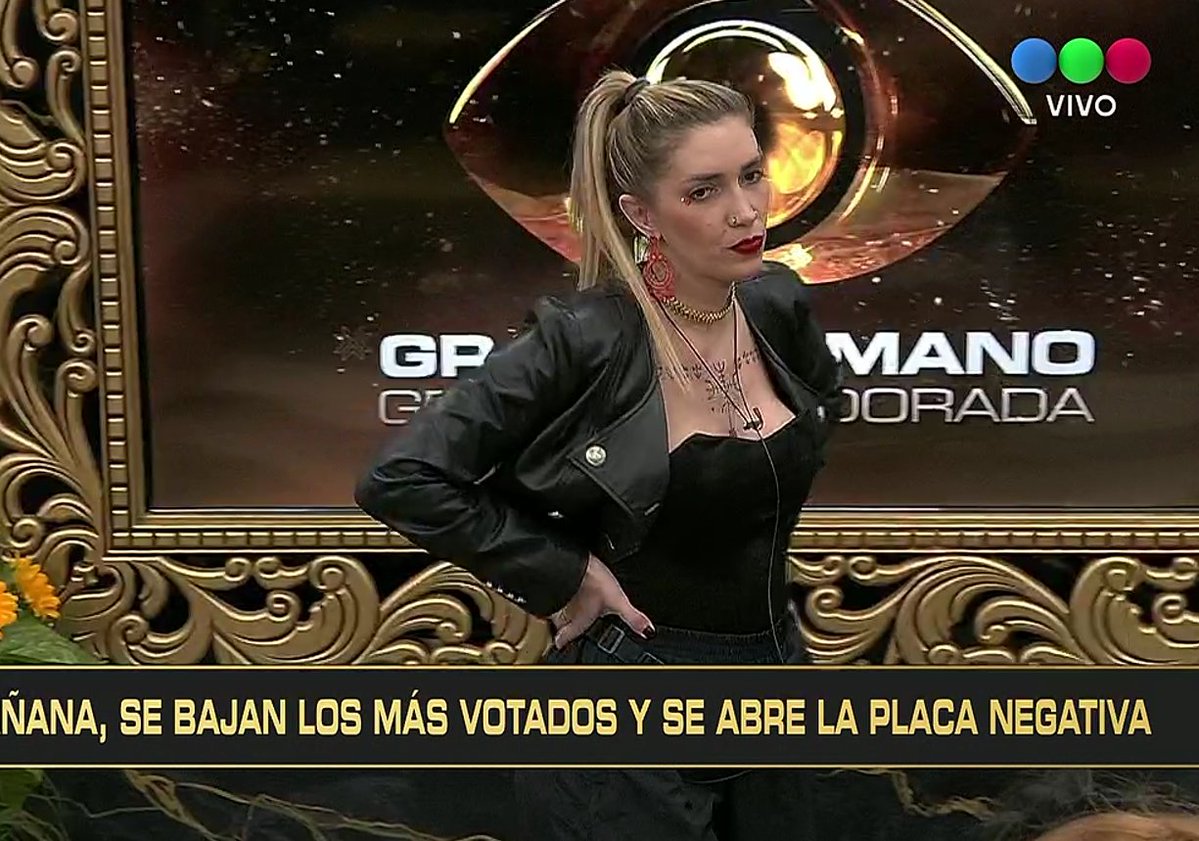 Con esa cara duermo con un ojo abierto🤣