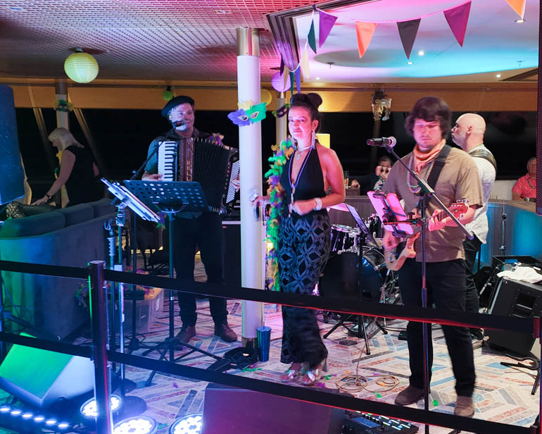 The Inside Cabin tweet media