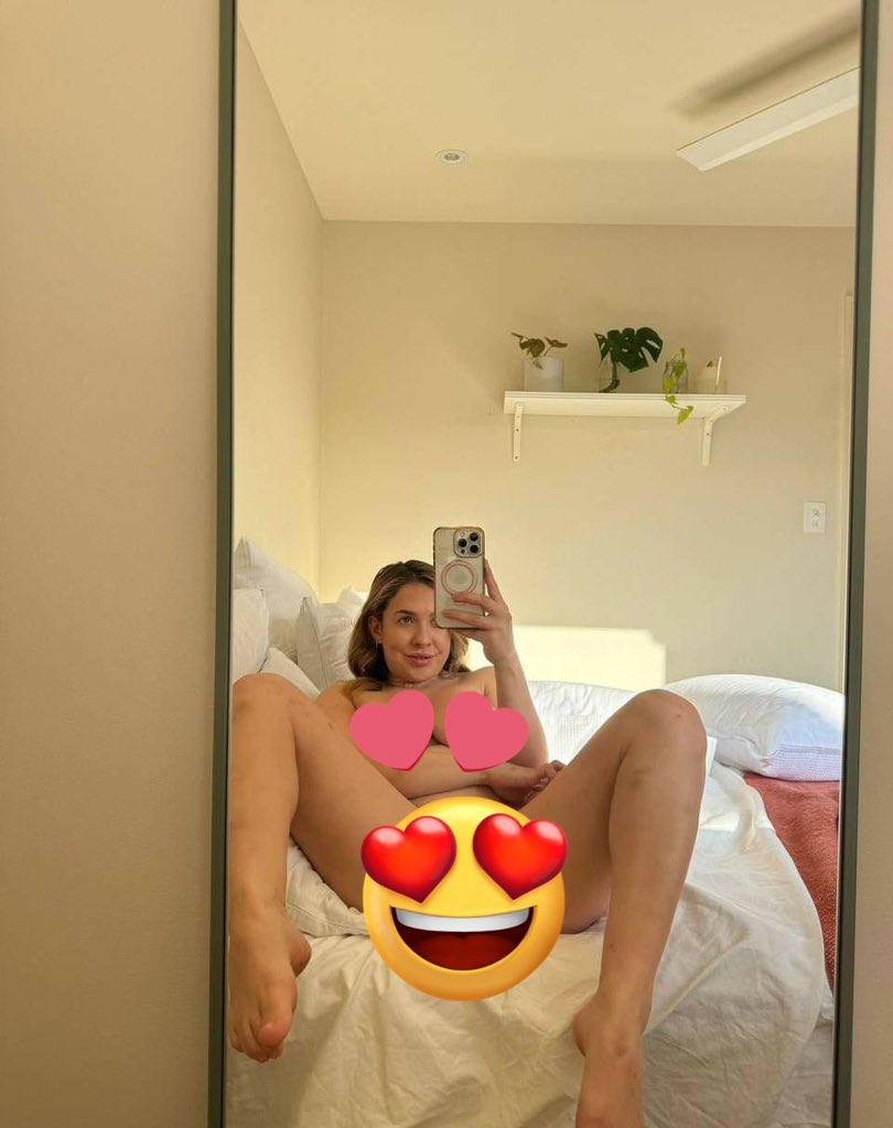 Sandra21179824's tweet photo. At naked now everyone, Text and enjoy yourself with me, im down for some fun to make you cum, just text for more information about it guys!!

WhatsApp :+1 (979) 327-7569

Signal: Sandralove21.01

Zangi: 20-7159-9070

Telegram: Sandralove36

Telegram : Lovelevine1 https://t.co/8tT22y6vz5