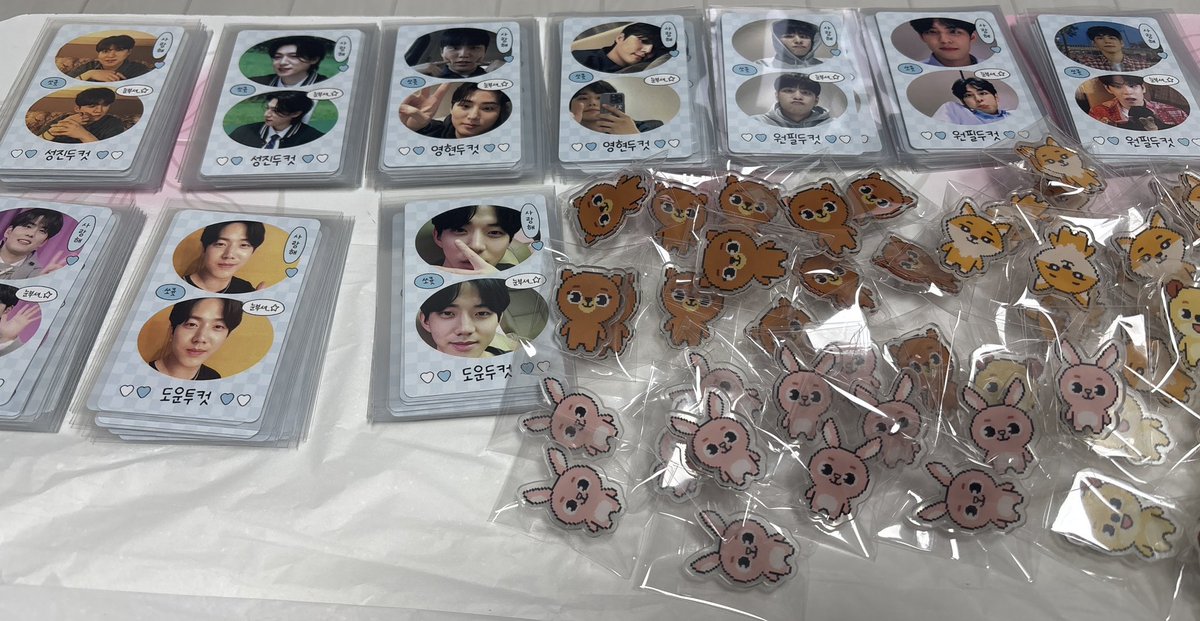 [𝐃𝐀𝐘𝟔 𝐓𝐇𝐄 𝐃𝐄𝐂𝐀𝐃𝐄 대전콘 나눔 신청 폼 안내]

—̳͟͞͞♥ 날짜: 3/21, 3/22  장소/시간: 당일 공지

—̳͟͞͞♥ RT 해 주신 2분께 추첨으로 원하시는 멤버 두컷과 아크릴 뱃지, 띠부필 시리즈 1, 2 랜덤 2종을 보내드립니다.
ㄴ 국내 마이데이 한정.
ㄴ 반택비 부담 가능하신 마이데이 한정.