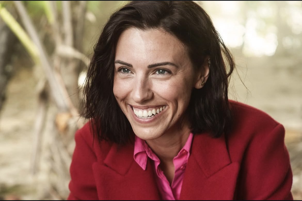 bellagenmush's tweet image. Aubry you wish you were as pretty as Genevieve Mushaluk #Survivor50