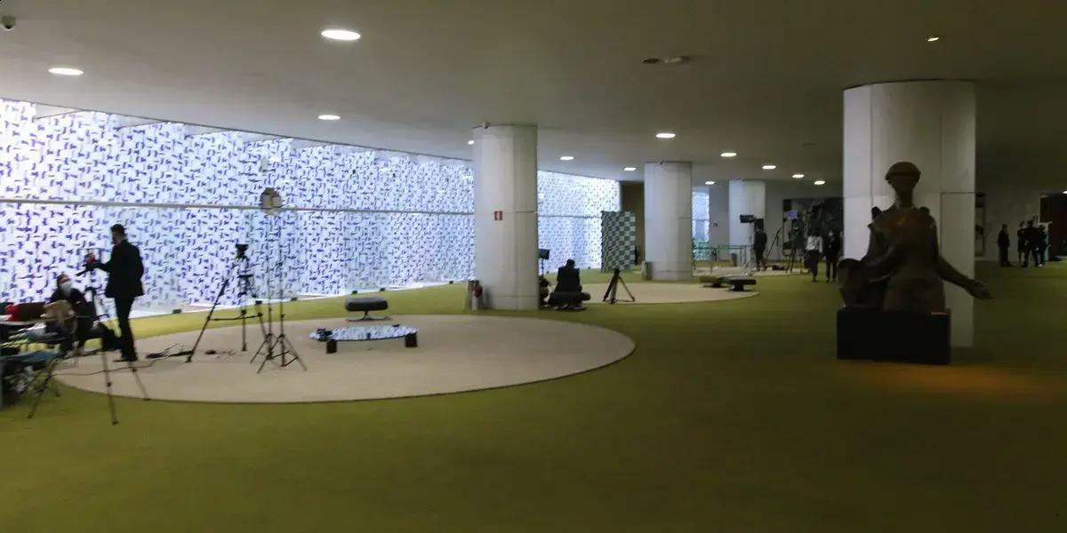 Entidades repudiam violência contra jornalista na Câmara dos Deputados educta.online/entidades-repu…