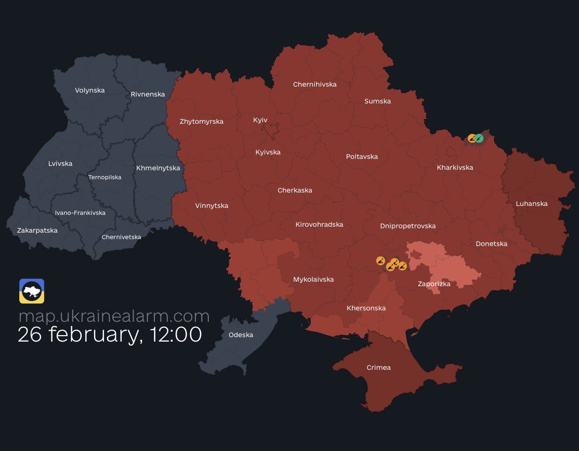 今です。
キーウ市内で弾道ミサイル攻撃による爆発音が聞こえた。

60機以上のシャヘド自爆型ドローンが、平和なウクライナの都市を攻撃するために向かっている。
さらに、ロシア軍機もウクライナに向けて巡航ミサイルを発射した。

誰も傷つかないことを祈る。🙏