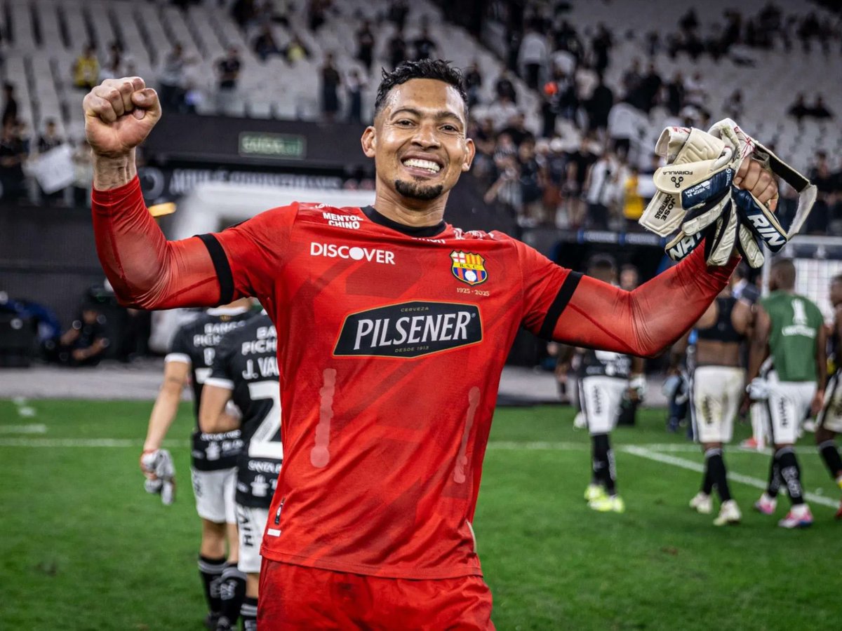 😳🔥 8 ATAJADAS Y 1 VITAL EN LA TANDA DE PENALES 

El venezolano José Contreras, responsable absoluto de la clasificación de Barcelona (SC)