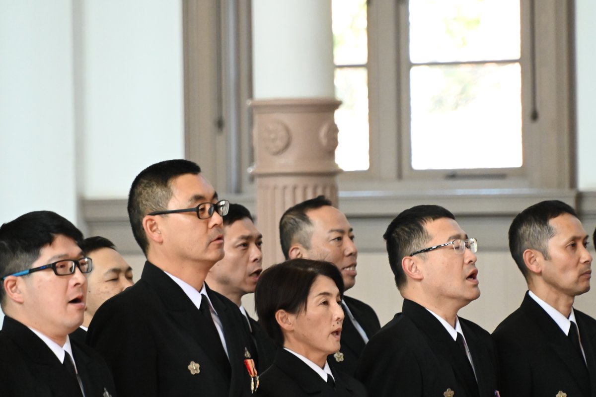 小春日和の中🌺、ご来賓の参列をいただいて第138期幹部予定者課程の