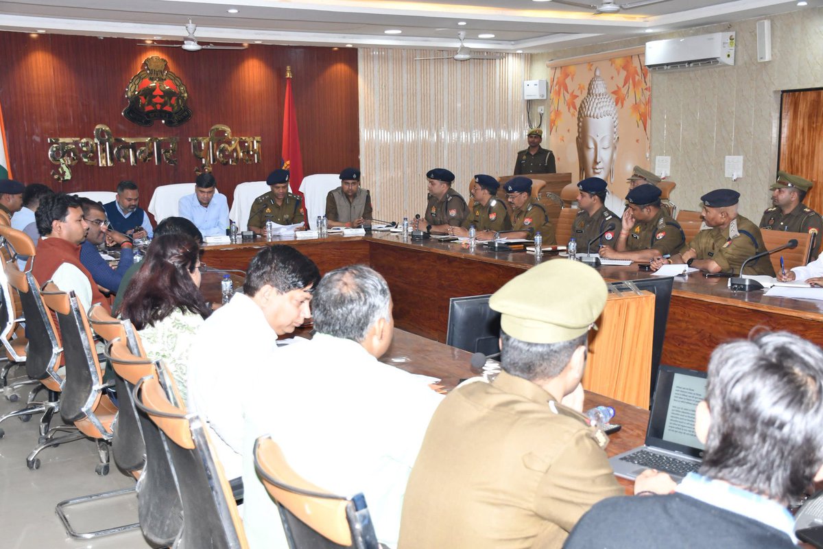 Commissioner Gorakhpur Division Gorakhpur tweet media