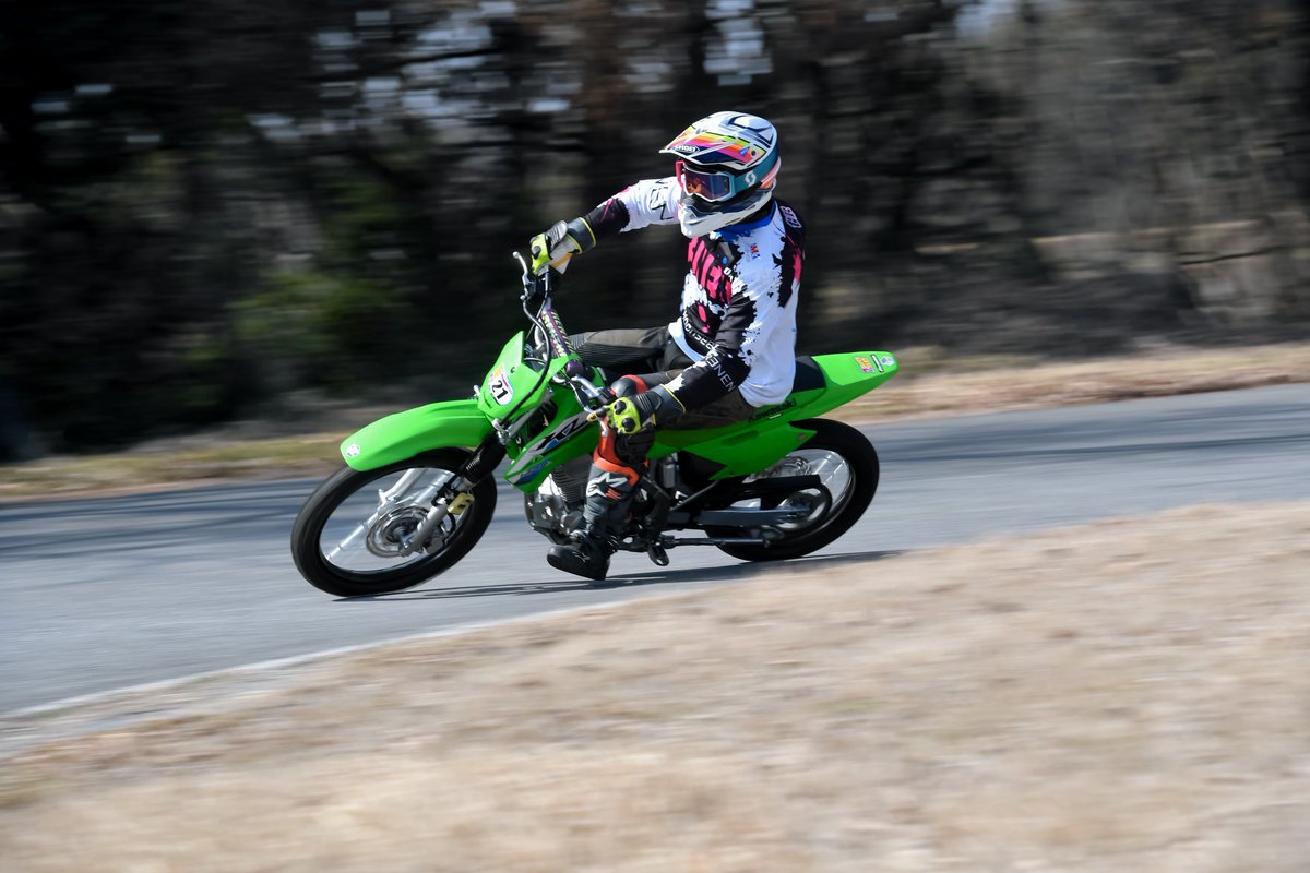 本当楽しいイベントすぎた！
乗り方が映えなすぎるから次回までにやってる感あるフォームにしたいな〜
写真はオンロードのみHEAT1
#SUPER2HEAT