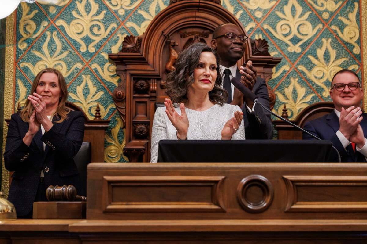 Andrew Roth tweet media