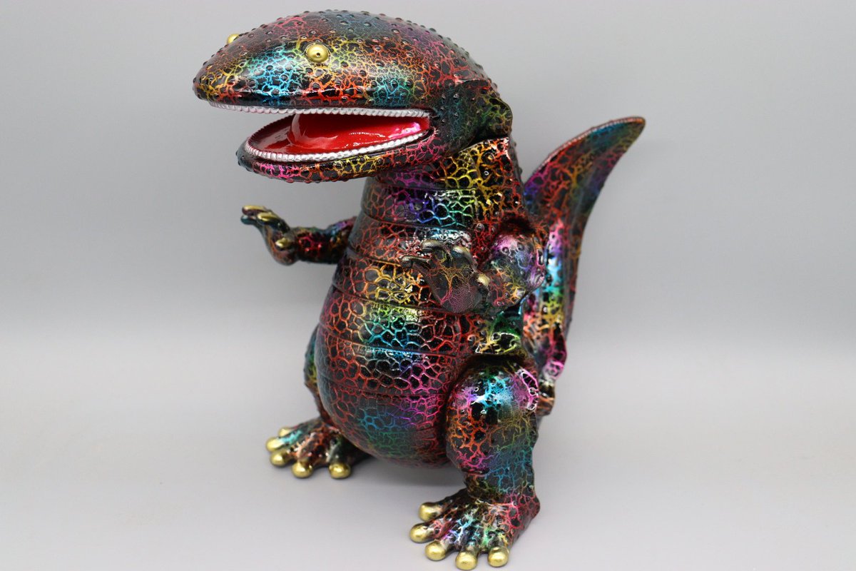 サンプラザさんのソフビ『ハンザギ』をカスタムペイントさせていただき