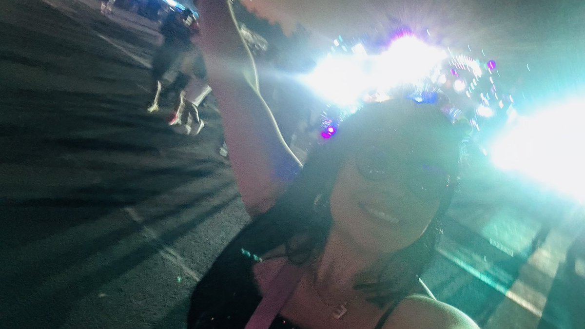 espe_ponc's tweet photo. #EDCMEXICO #edc2026 💫💫#living  #loving https://t.co/DDDsOeOwDB