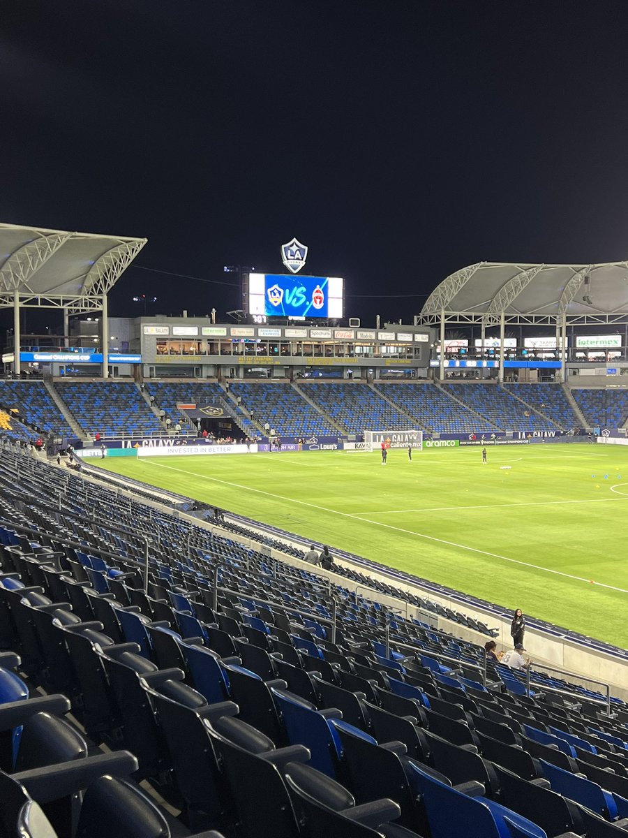 fighting the 110 traffic from Pasadena and staying past my bedtime for this one, so this team better show up tonight