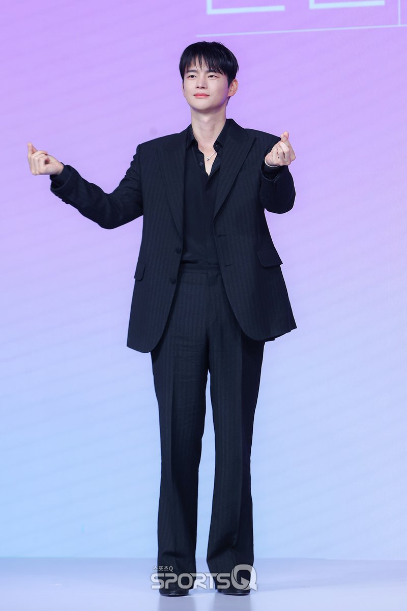 [#포토Q] 260226 ‘서인국’ 넷플릭스 월간남친 제작발표회

📌sportsq.co.kr/news/articleVi…

#서인국 #SeoInguk
#월간남친 #BoyfriendonDemand #NETFLIX