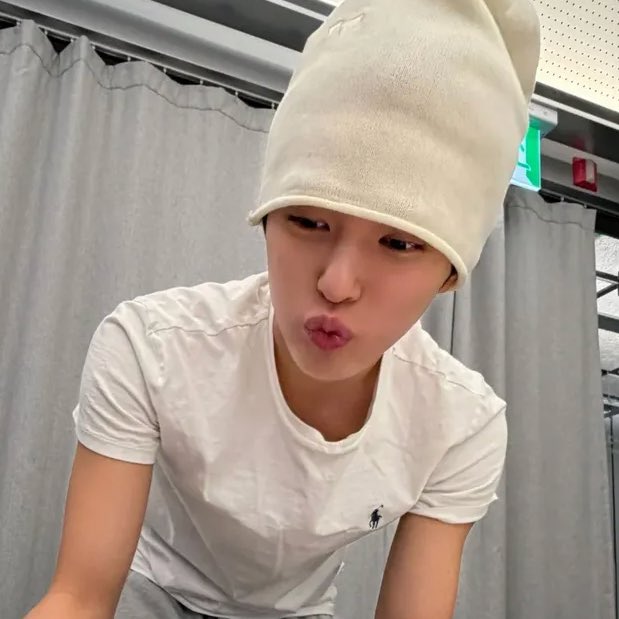 파미리 (@sk8erboiq) on Twitter photo 