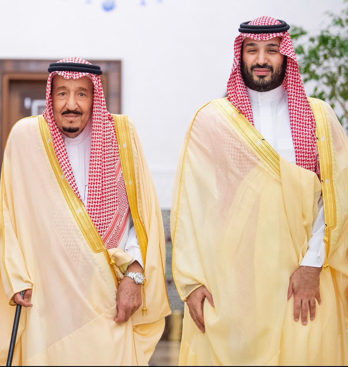 🛑
باسم أحرار اليمن
 وبمداد من فخر واعتزاز
 نكتب هذه الكلمات لتجسد عمق الامتنان والتقدير للمواقف الأخوية الصادقة التي تجسدها المملكة العربية السعودية تجاه شقيقتها اليمن.

مملكة العطاء وسند اليمن
وفاءٌ يتجدد في زمن الشدائد
في اللحظات التاريخية الفارقة، تظهر معادن الدول وتتجلى