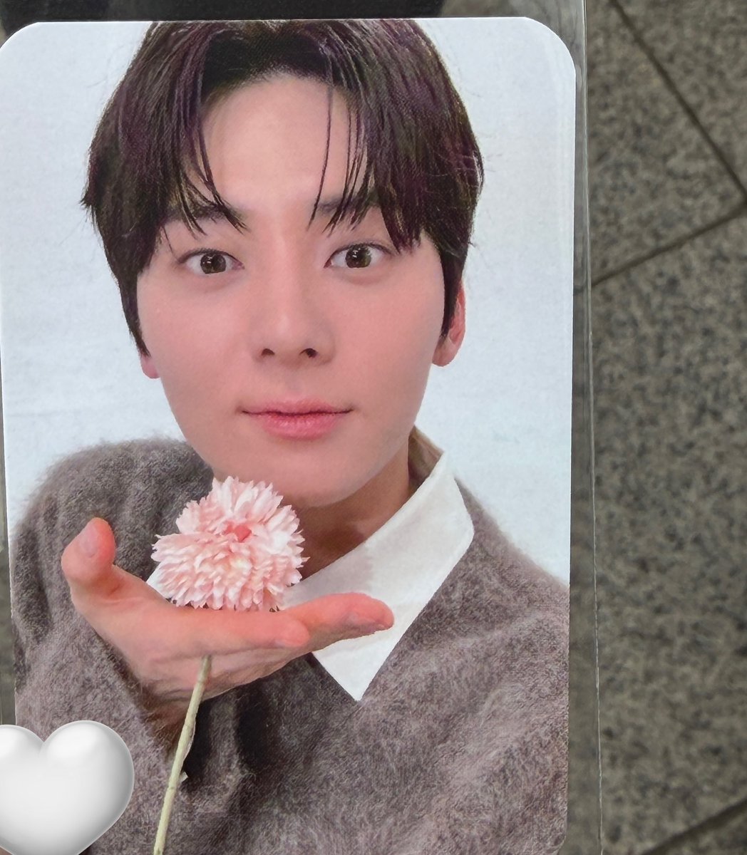 222vvvvv's tweet photo. 황민현 엠카 사녹 공방 포카 양도 합니다
끼택 반택 오늘 접수해드려요
현장 녹화 끝나고 전달 가능
택포 4.0
https://t.co/fjZnYDEKzc https://t.co/mT70AxU3aA