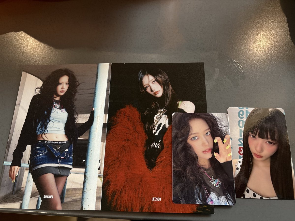 IVE 交換 
RETIVE タワレコ特典

提供　ユジン　イソ

希望　ポスカ→ガウル、リズ
            トレカ→ガウル
            特典→リズ

郵送希望です。
硬質ケース、厚紙で補強し発送いたします。